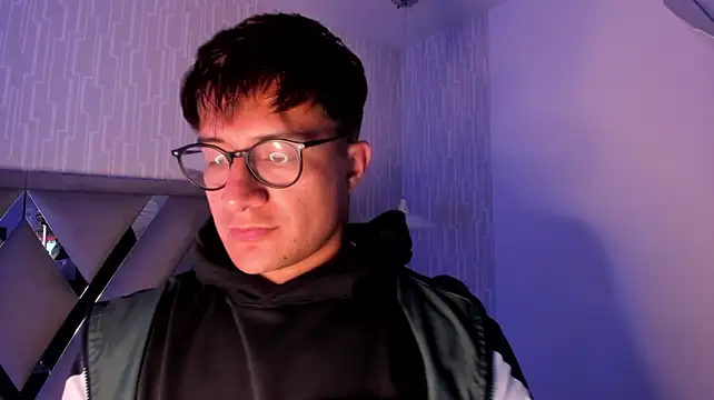 Hassbyd live XXX chat