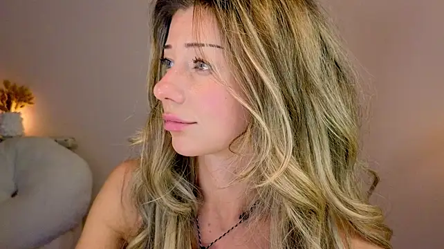 Lenamuti25 – Live XXX-chat