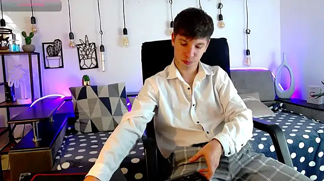 XXX chat uživo modela ThomasEdisonn
