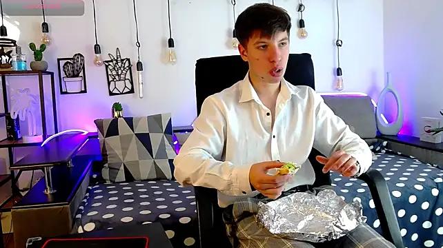 Онлайн чат XXX ThomasEdisonn