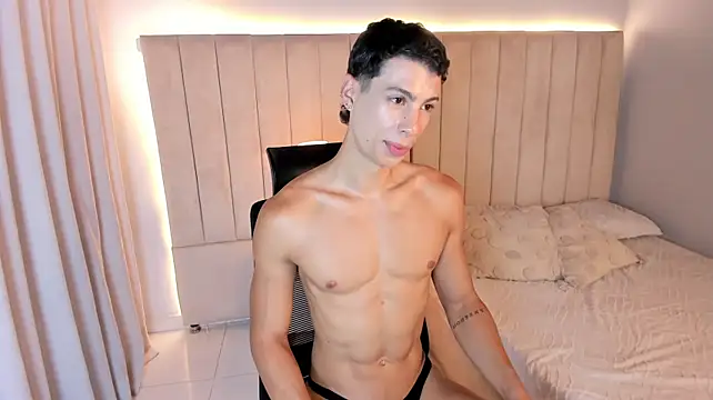 JustPhantomn Live XXX chat