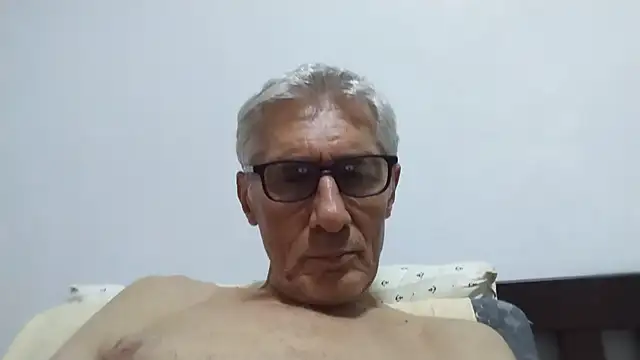 BIGUNCUTHARDCOCK's Webcam Show
