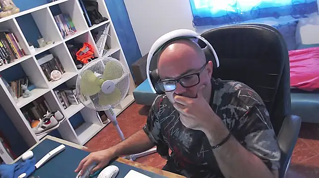 ravingr4d4 Chat XXX in diretta