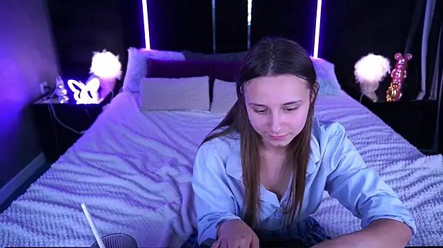 TinyNatalie Live XXX-Chat
