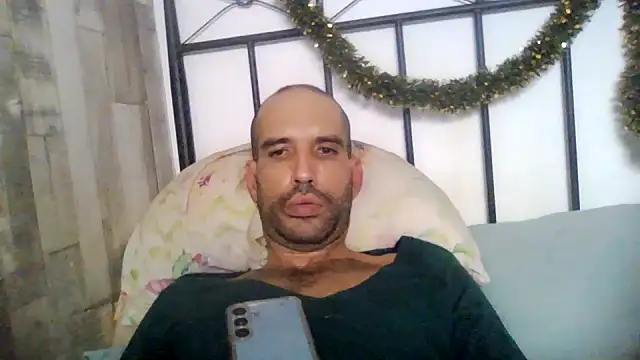Chat XXX en directo de analboypussy