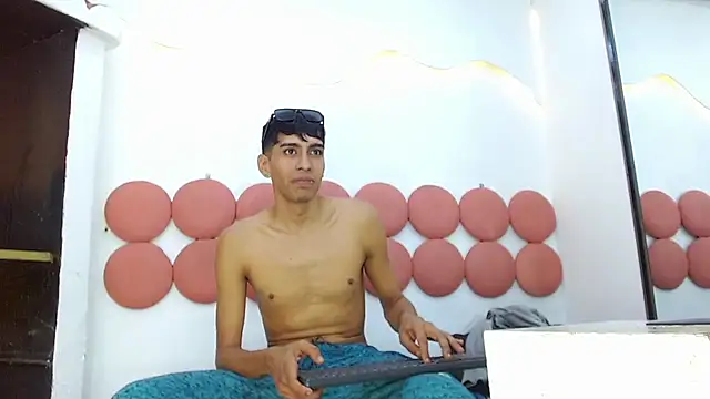 Drake_Jack's Live XXX Chat