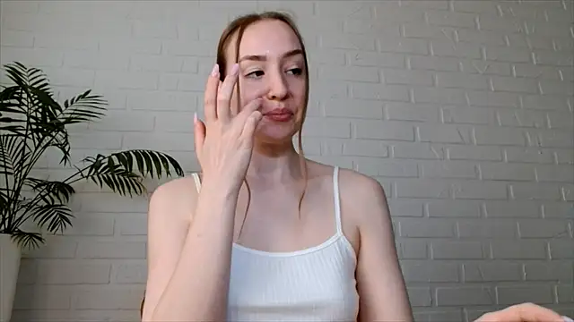 WhitePrincessLuna's Live XXX Chat