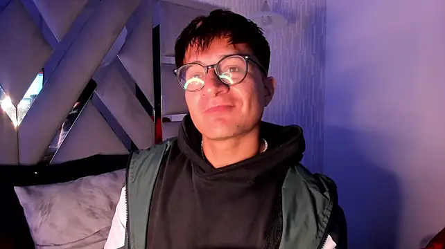 Hassbyd 现场XXX聊天