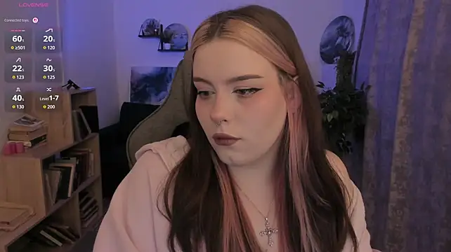 CoraMiel XXX чат на живо