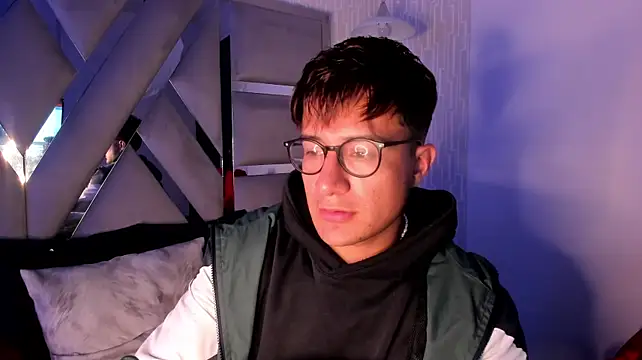 Hassbyd élő XXX-chatje