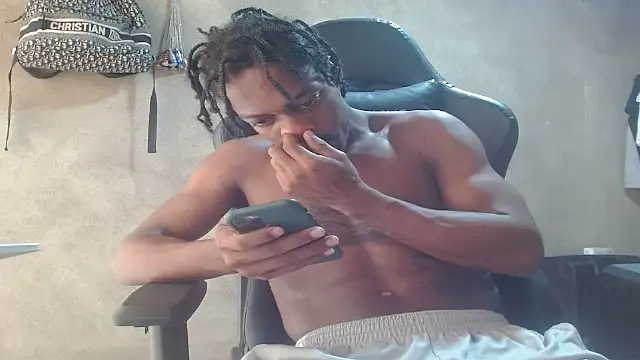 Larry-n-clouds Webcamshow