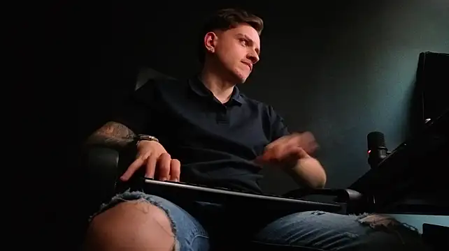 FelixStarkk – Naživo XXX chat
