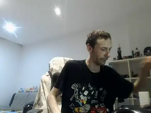 XXX chat uživo modela iLoveElusiveCats