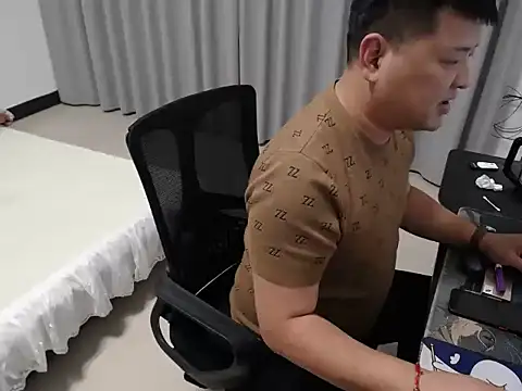 zhang1118のライブXXXチャット