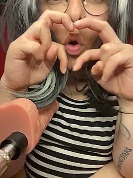Solo_yossのライブXXXチャット