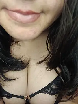 Chat +18 de kitty_2000 ao vivo