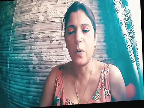 indianlusyy 现场XXX聊天