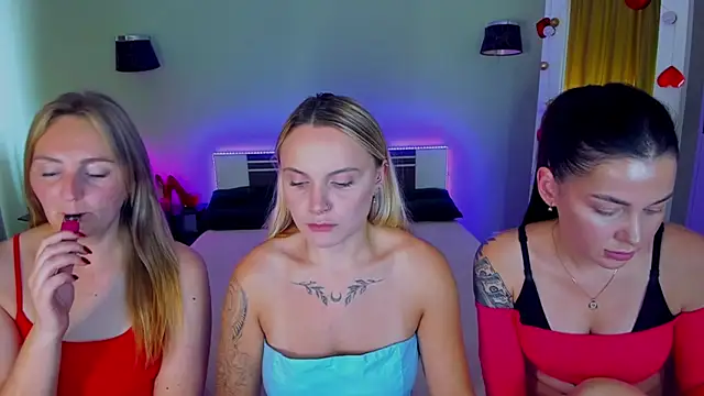 צ'אט XXX בשידור ח י של MagicEyess
