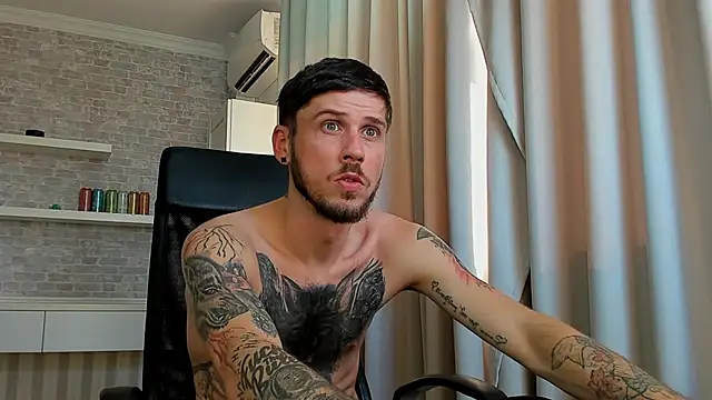 JonahShaw Adlı Modelin Canlı XXX Sohbeti