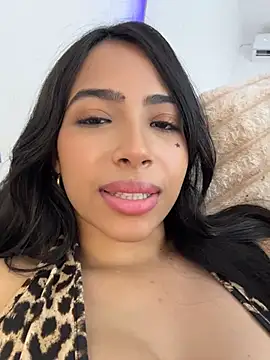 Chat +18 de _Emily_Thompson_ ao vivo