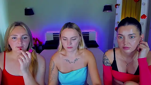 XXX chat uživo modela MagicEyess