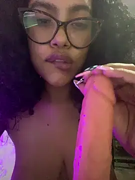 Kittybrown18's Live XXX Chat