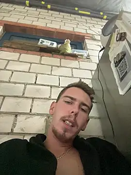 viktorhorny05's Live XXX Chat