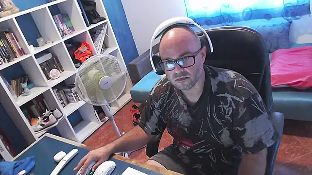 ravingr4d4's Live XXX Chat