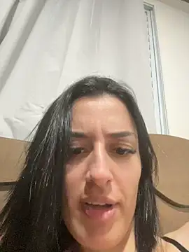Chat +18 de Catmila94 ao vivo
