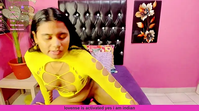 INDIANFLAME's Live XXX Chat