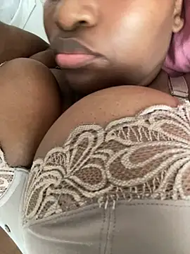 Blackpinkylips2025's Live XXX Chat