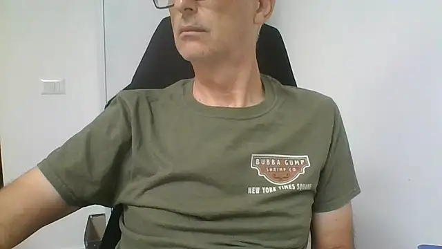 Sensor2000 Chat XXX live