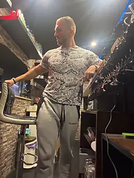 Johnytrain 라이브 XXX 채팅