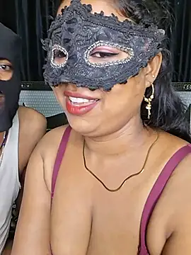 Soniya_je Chat XXX in diretta