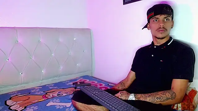 Angel_foxc13 Adlı Modelin Canlı XXX Sohbeti