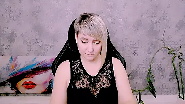 Djullia – Live XXX-chat