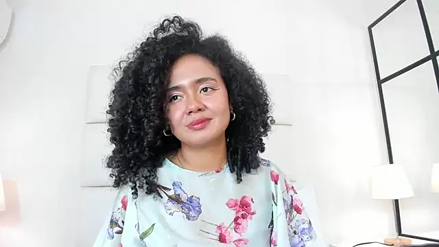 Kiraspell's Live XXX Chat