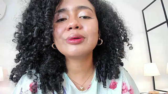 دردشة Kiraspell الجنسية المباشرة