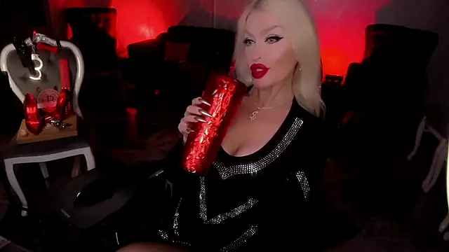 FinDomGod Chat XXX live