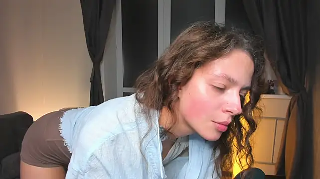 AnissaPote Chat XXX in diretta