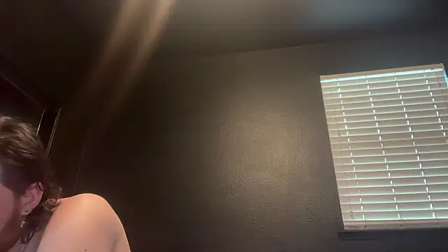 hungandcloudyn Live XXX chat