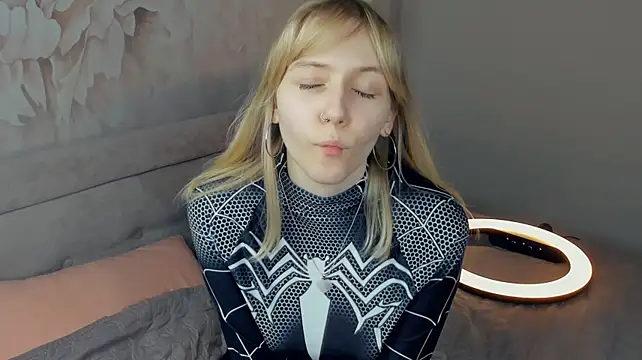 MelinaBeras' Live XXX Chat