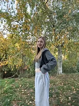 MilaMoone 라이브 XXX 채팅