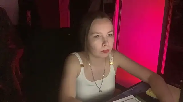 Chatroom XXX en direct de VioleteBunny