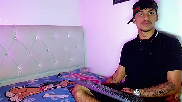 دردشة Angel_foxc13 الجنسية المباشرة