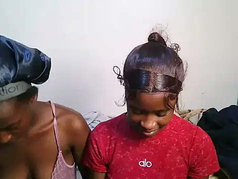 Chat +18 de Prettymmm ao vivo