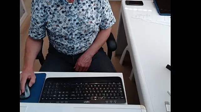 צ'אט XXX בשידור חי של dutchpornking