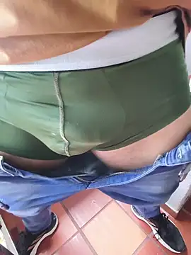 jacson_w8 – Naživo XXX chat