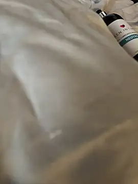 Czat XXX na żywo – CurlyMilf_Vannexxxa