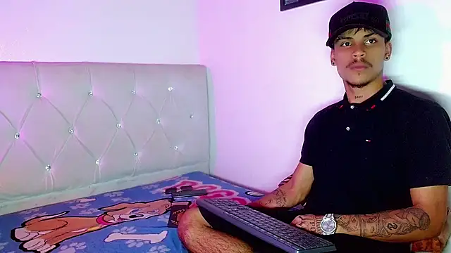 Angel_foxc13 现场XXX聊天
